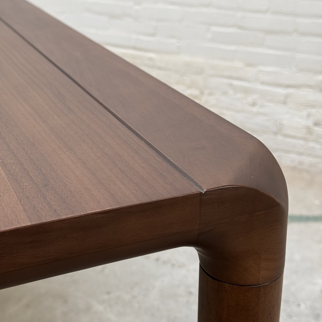 Contemporary Dining Table 'Storm' 