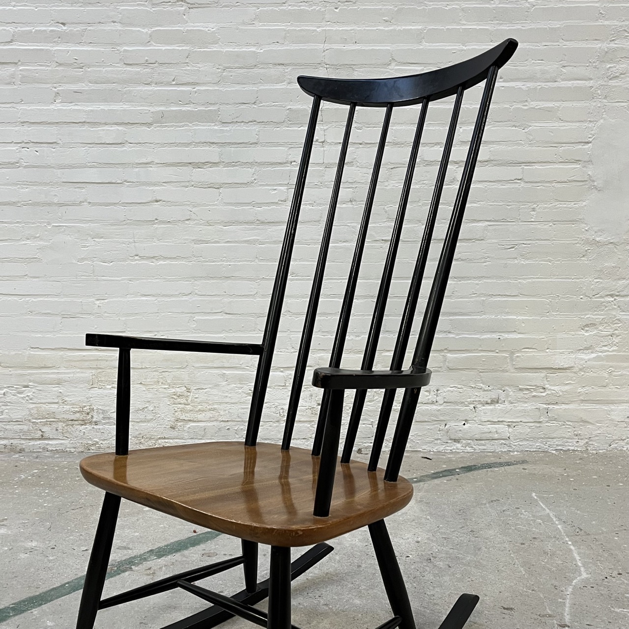 Vintage Rocking Chair Vintage Rocking Chair