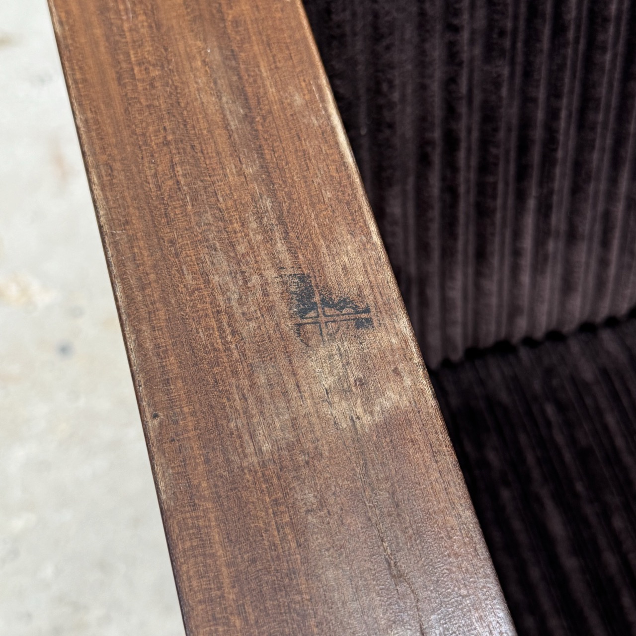 "SZ66" Lounge Chairs 