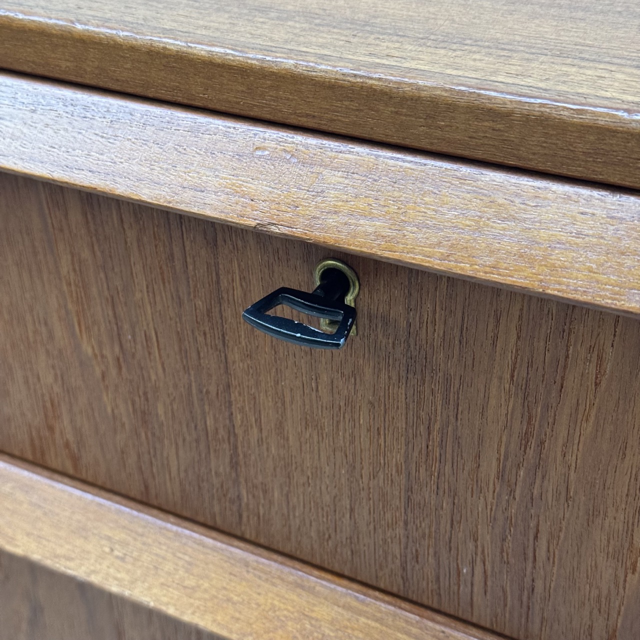 Vintage Chest Of Drawers