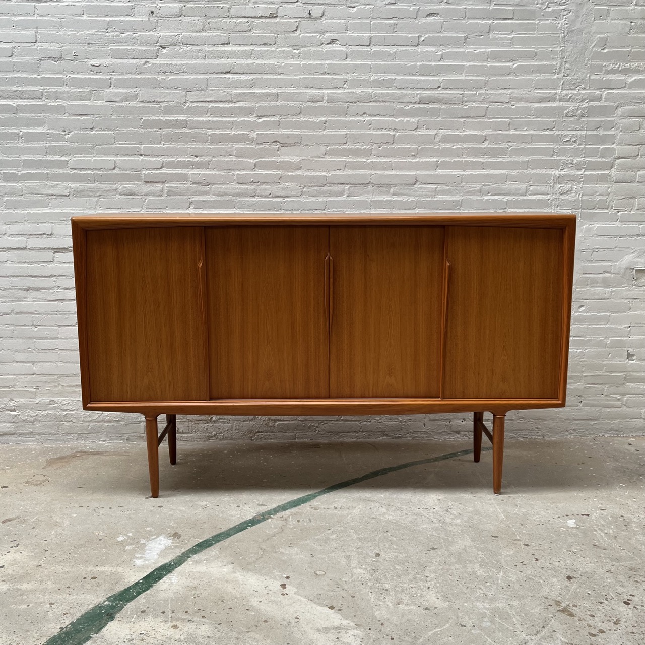 Vintage High Board