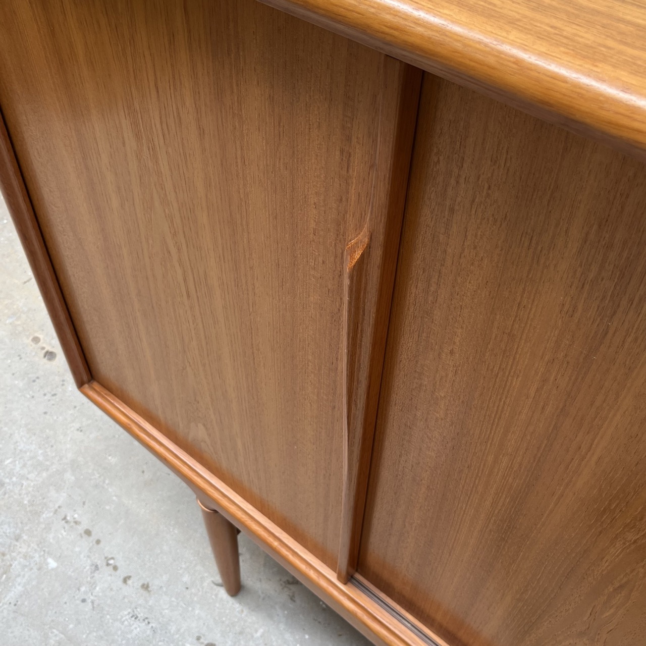 Vintage High Board