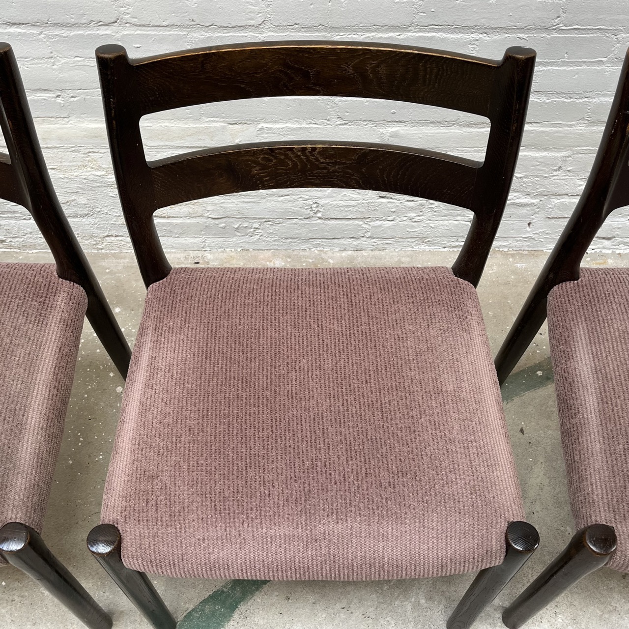 "Nr. 84" Dining Chairs "Nr. 84" Dining Chairs