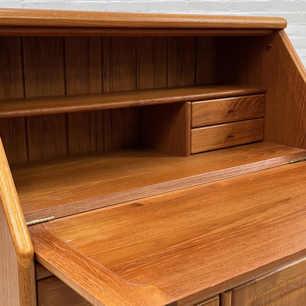 Vintage Secretary Desk Dyrlund