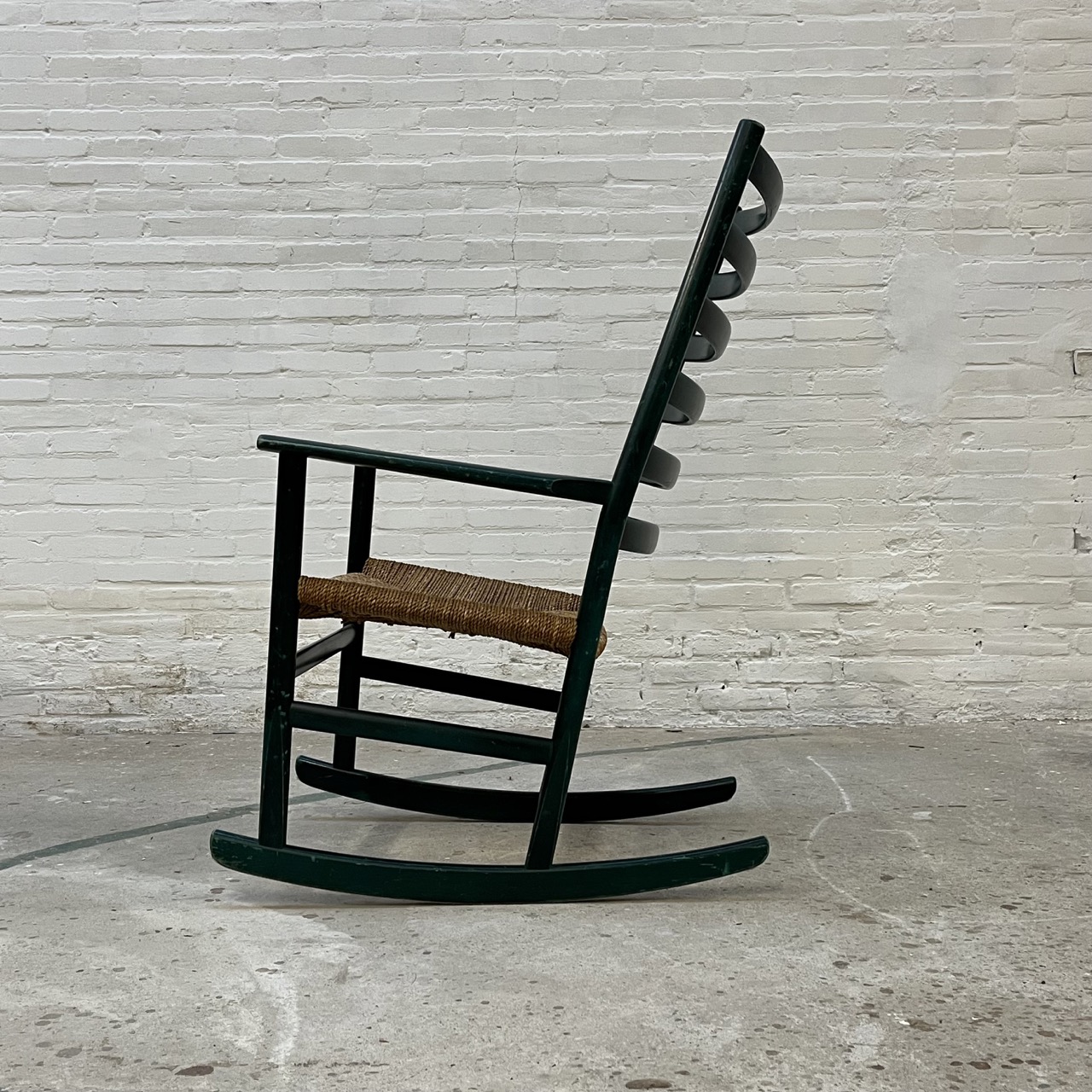 "358" Vintage Rocking Chair "358" Vintage Rocking Chair