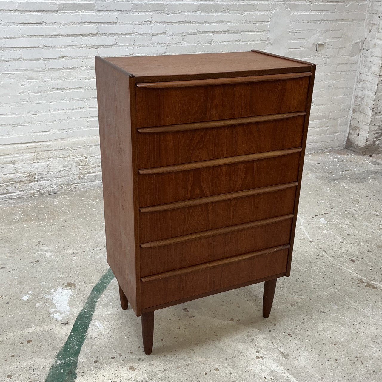 Vintage Chest Of Drawers