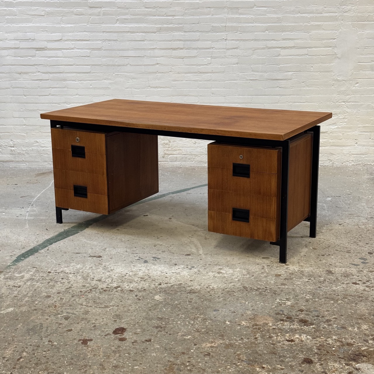 Vintage Desk Model Pastoe "EU02" Vintage Desk Model Pastoe "EU02"