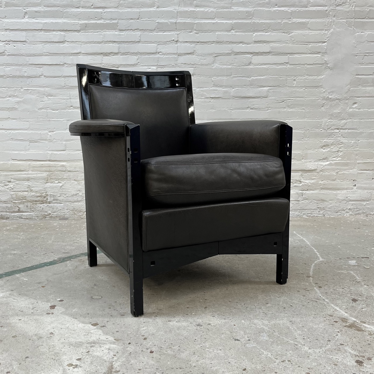"Peggy" Easy Chair "Peggy" Easy Chair