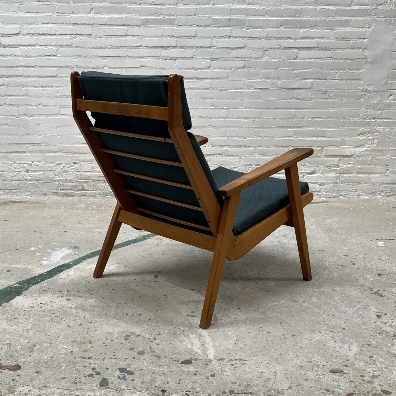 "1611" Lounge Chair "1611" Lounge Chair