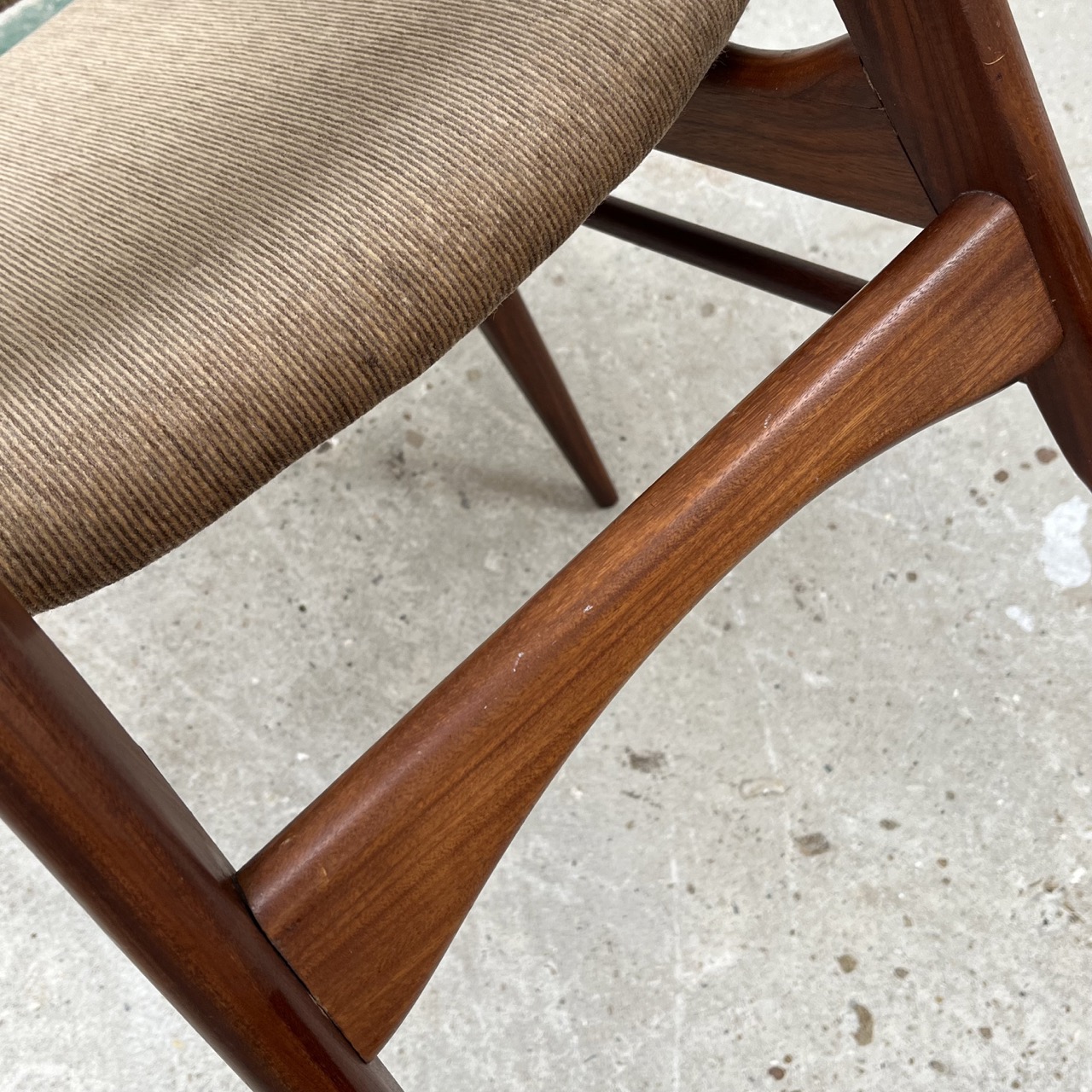 "Milaan" Dining Chairs "Milaan" Dining Chairs