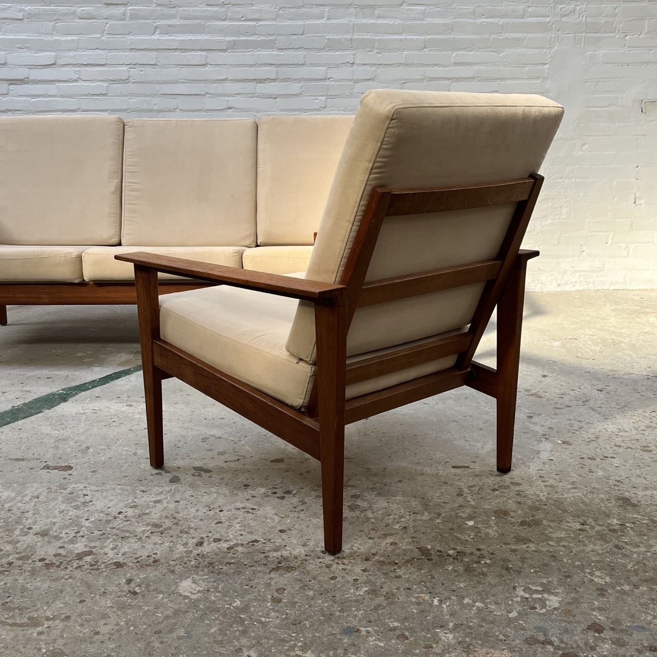 Vintage Sofa Set Vintage Sofa Set