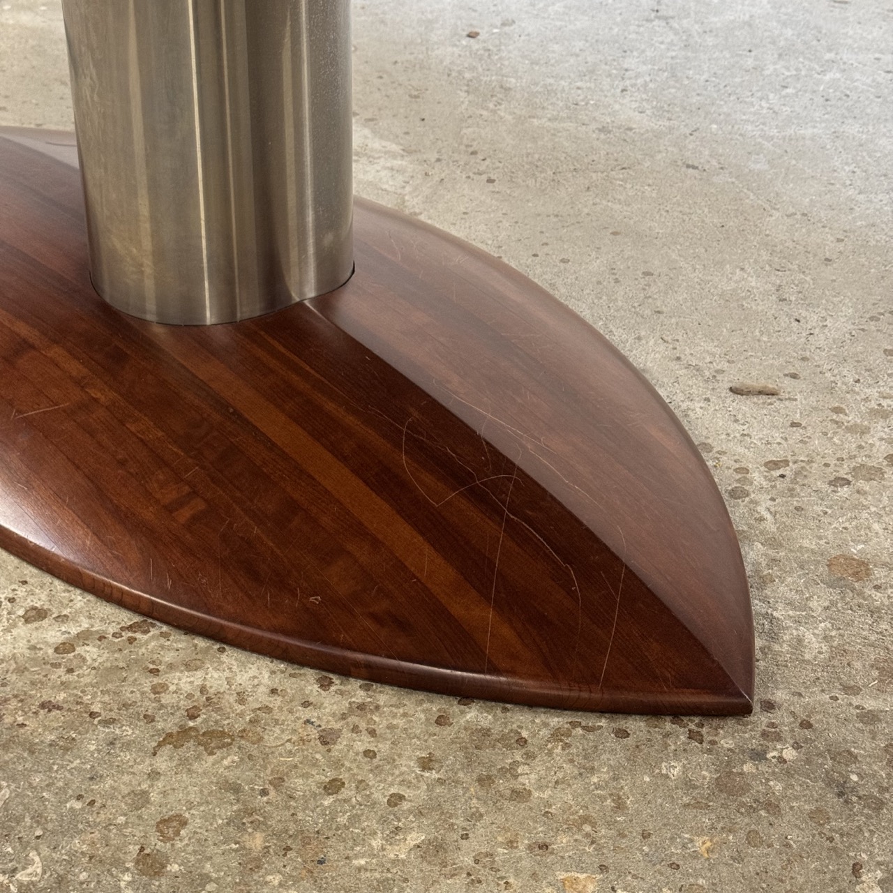 Contemporary Dining Table "Oscar"
