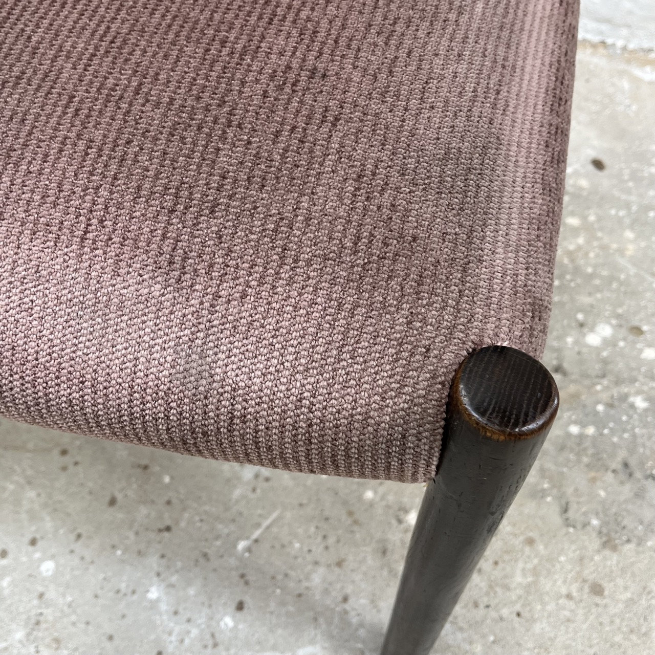 "Nr. 84" Dining Chairs "Nr. 84" Dining Chairs