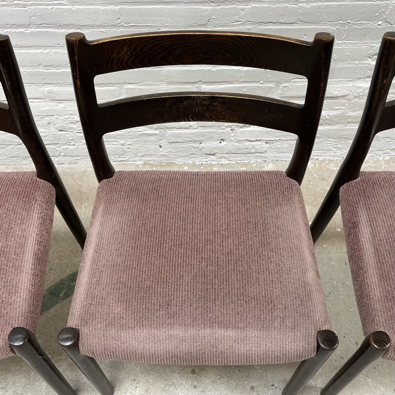 "Nr. 84" Dining Chairs "Nr. 84" Dining Chairs