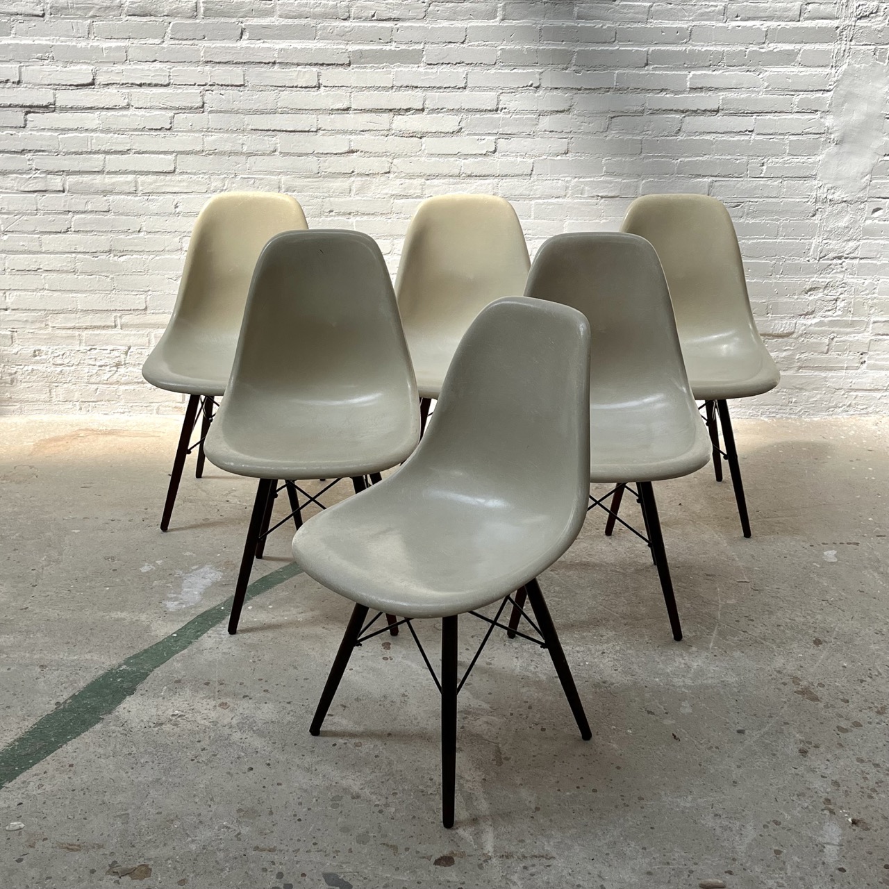 "DSW" Dining Chairs