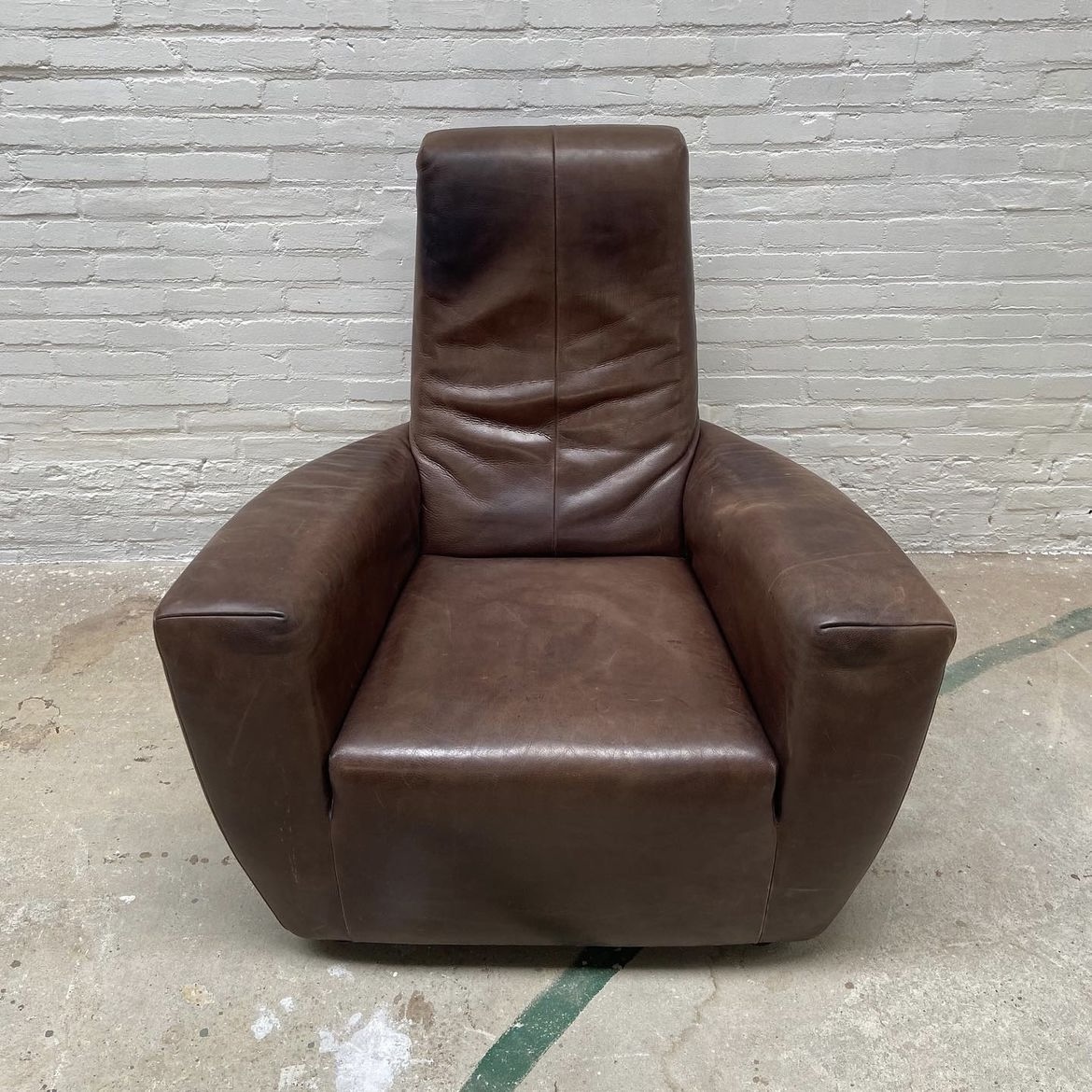 "Longa" Easy Chair 