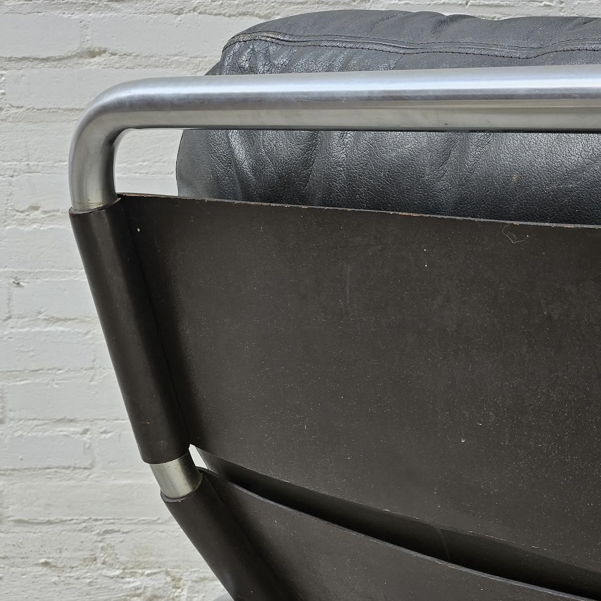 "Mr. Oberman" Easy Chair