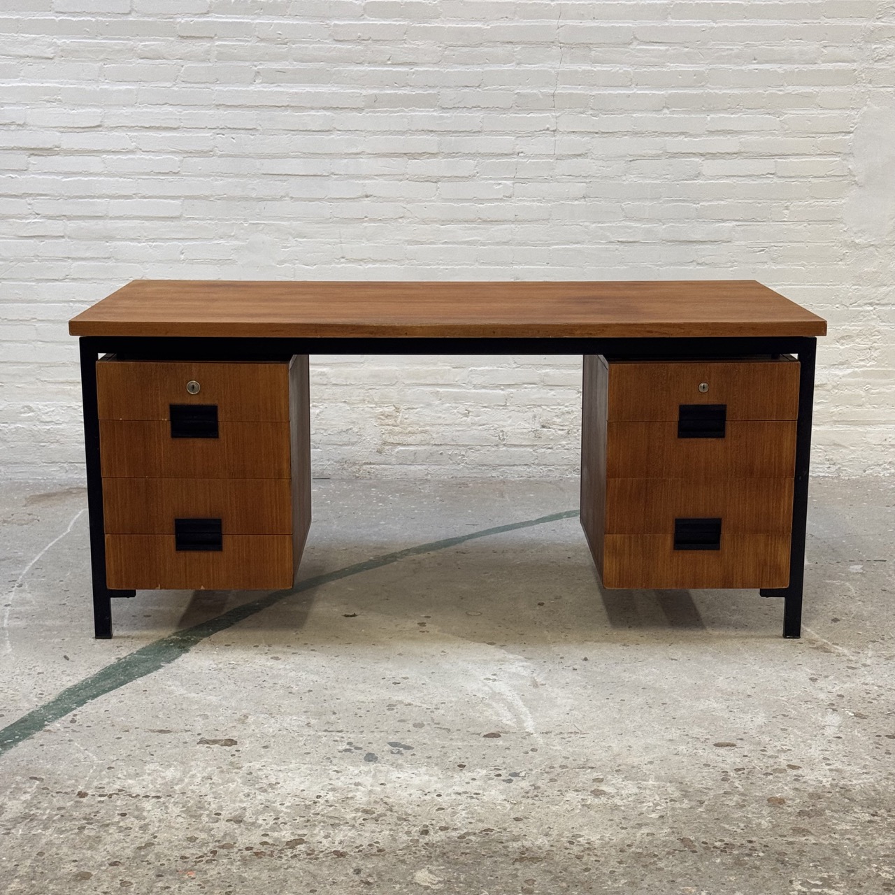 Vintage Desk Model Pastoe "EU02" Vintage Desk Model Pastoe "EU02"