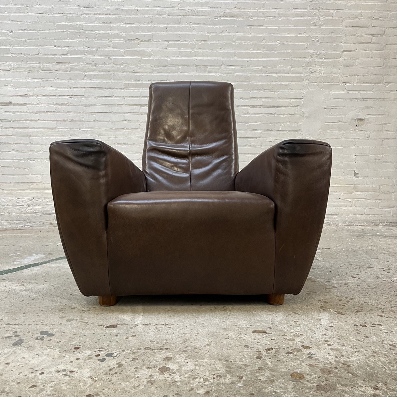 "Longa" Easy Chair
