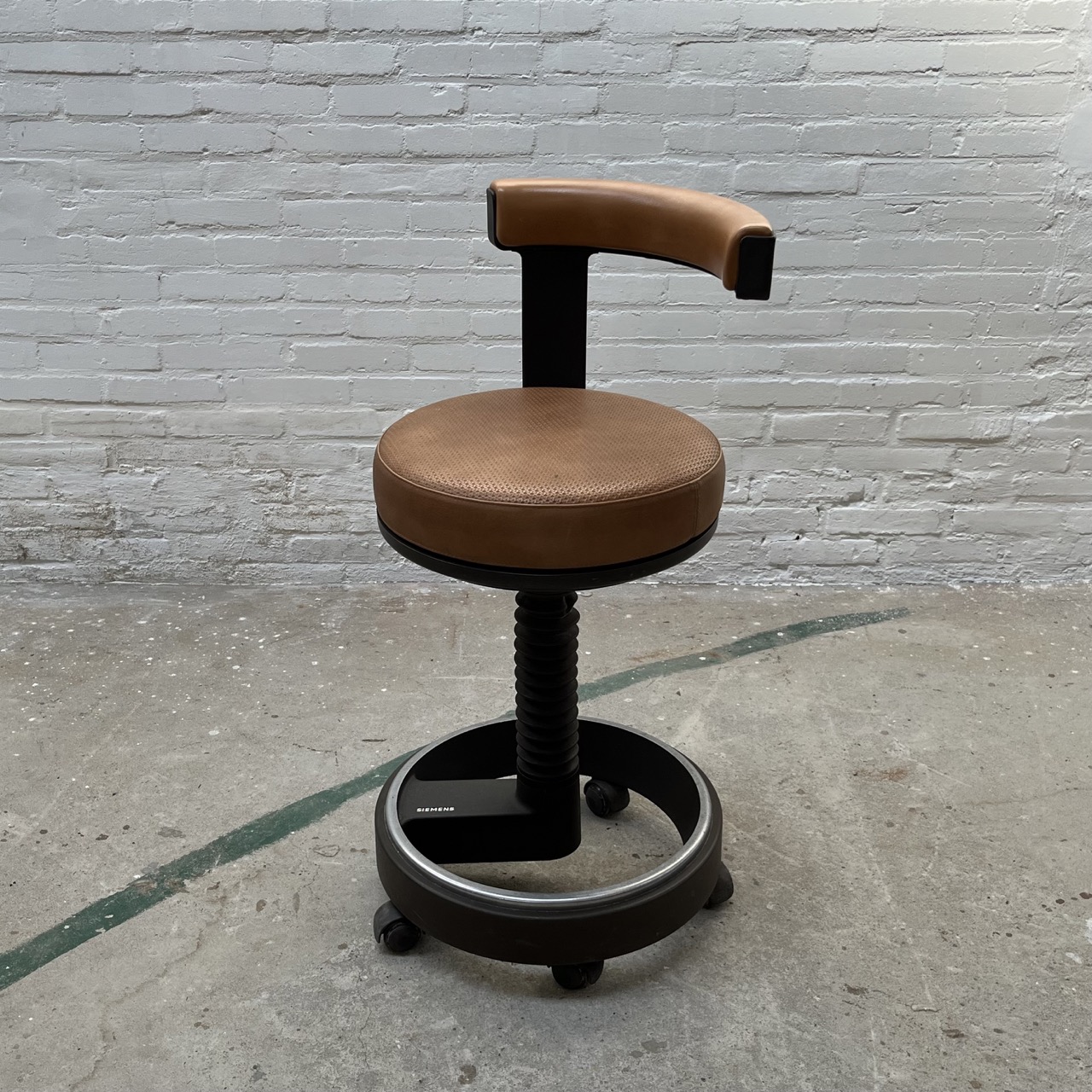 "Sirona S" Stool