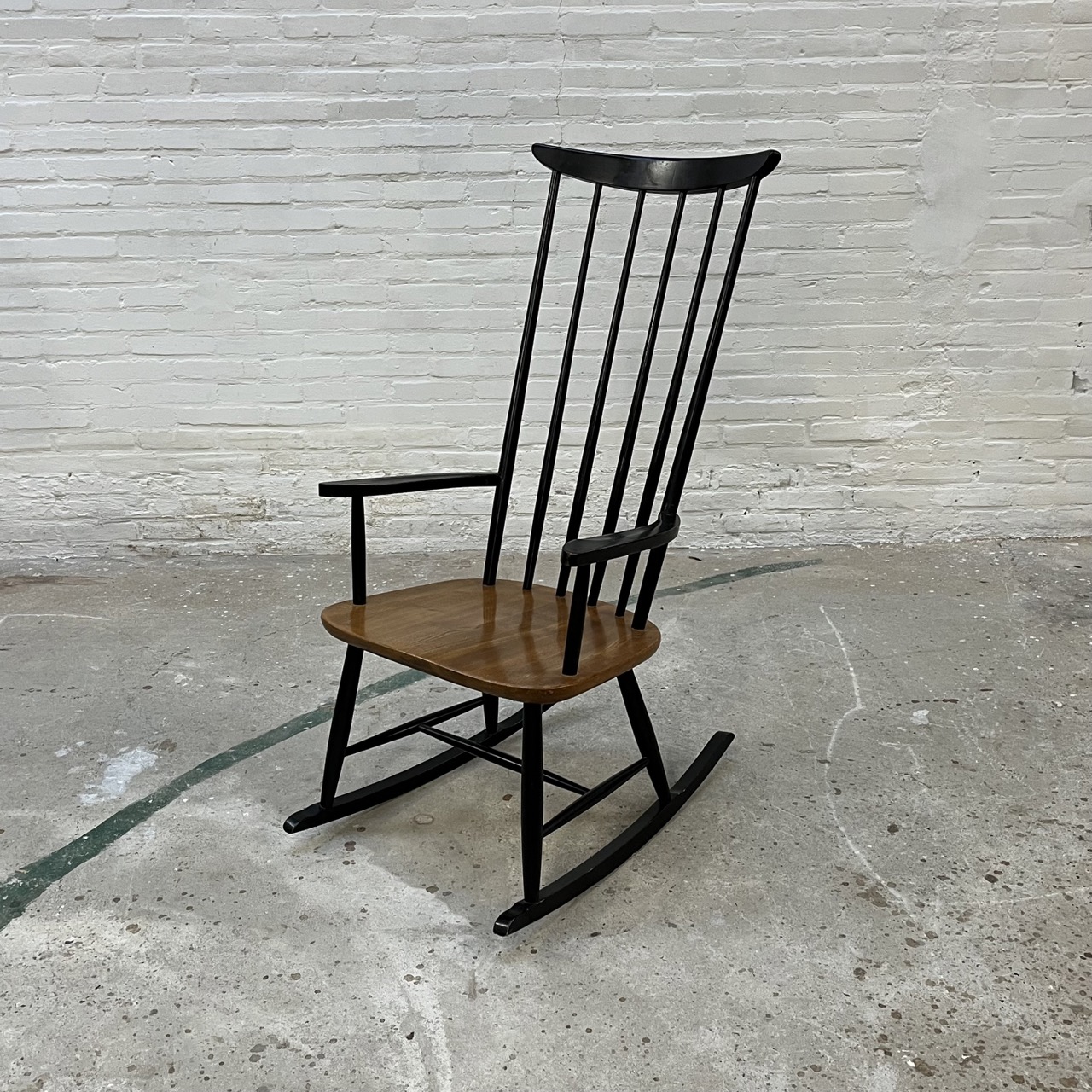 Vintage Rocking Chair Vintage Rocking Chair