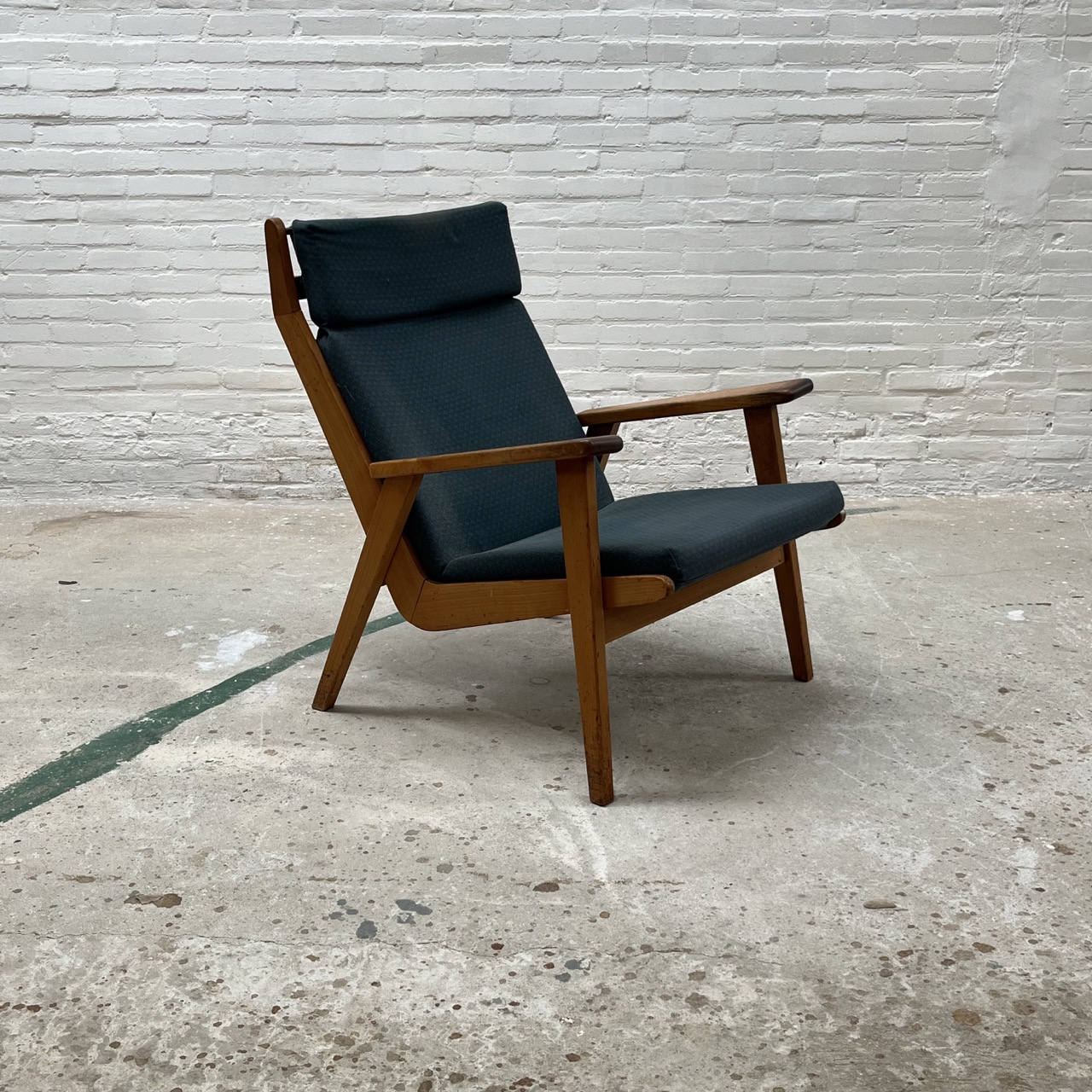 "1611" Lounge Chair 