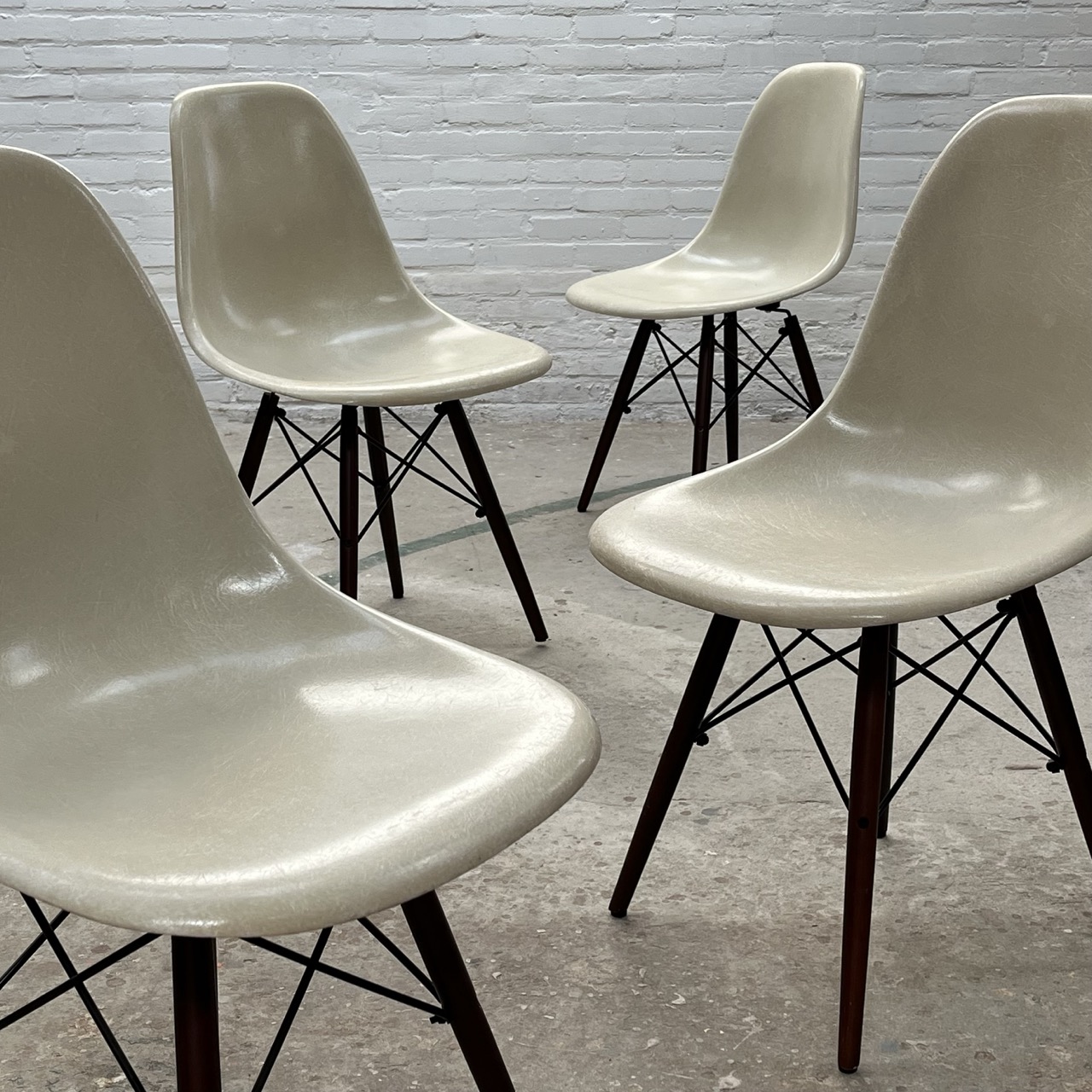 Vintage Chairs "DSW"