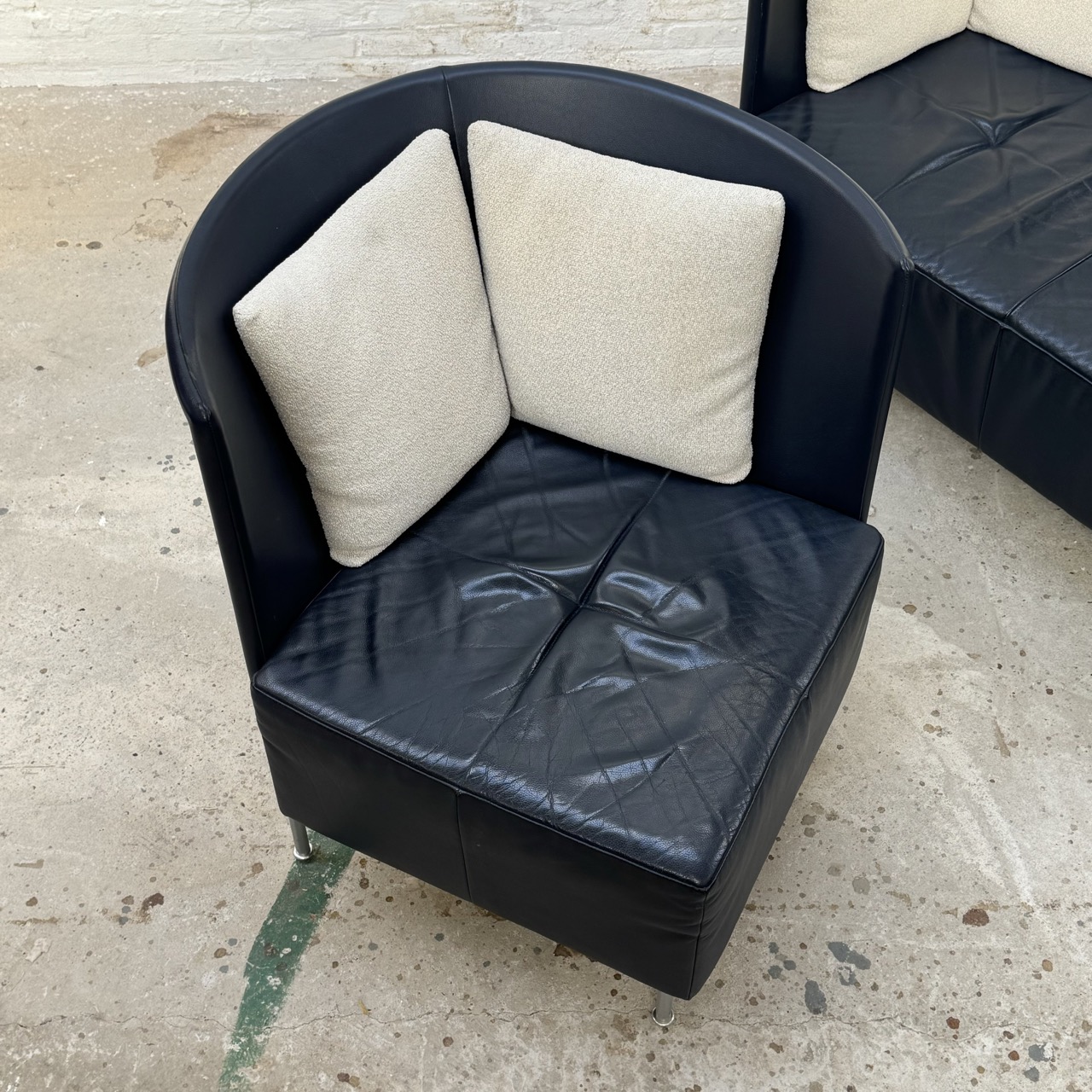 "Scene" Sofa Set "Scene" Sofa Set