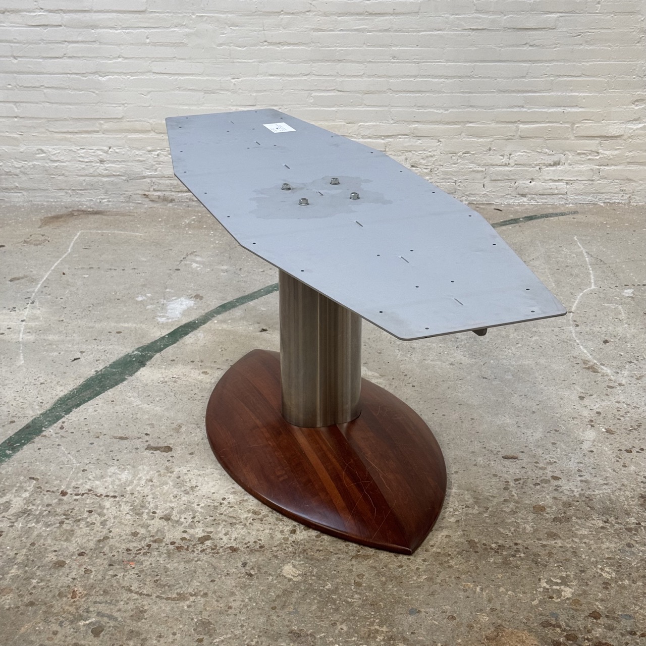 Contemporary Dining Table "Oscar"