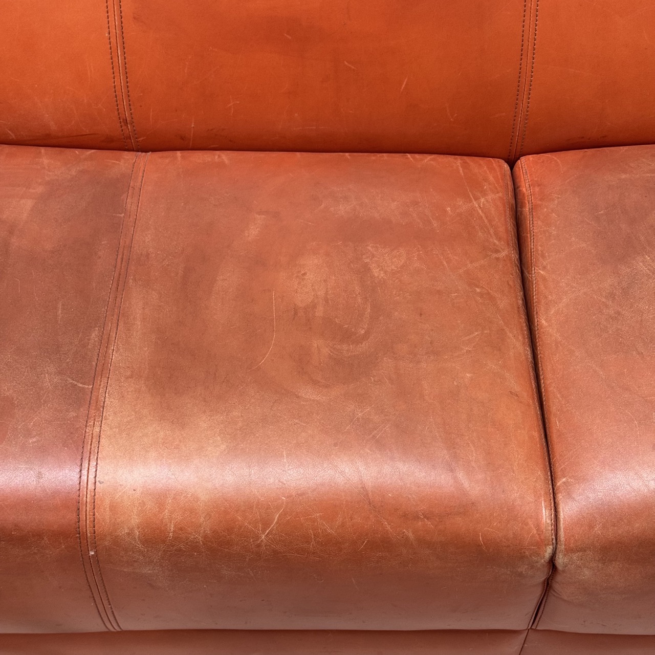 'Morris' Vintage Sofa 'Morris' Vintage Sofa